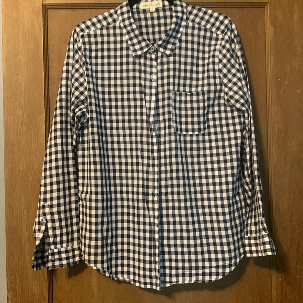 Lightweight gingham button down top size L